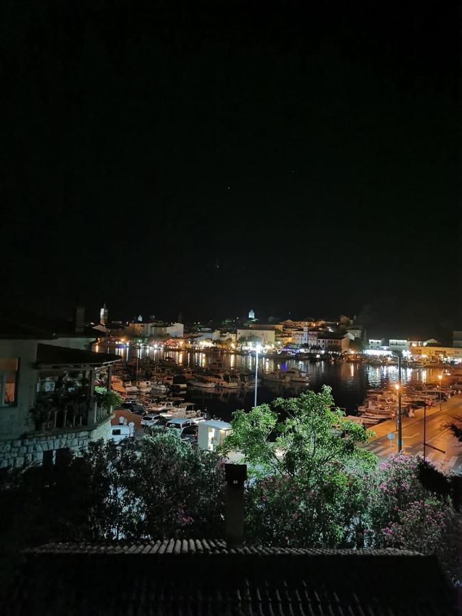 Apartments Rozic Rab Town Bagian luar foto