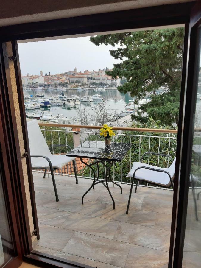 Apartments Rozic Rab Town Bagian luar foto